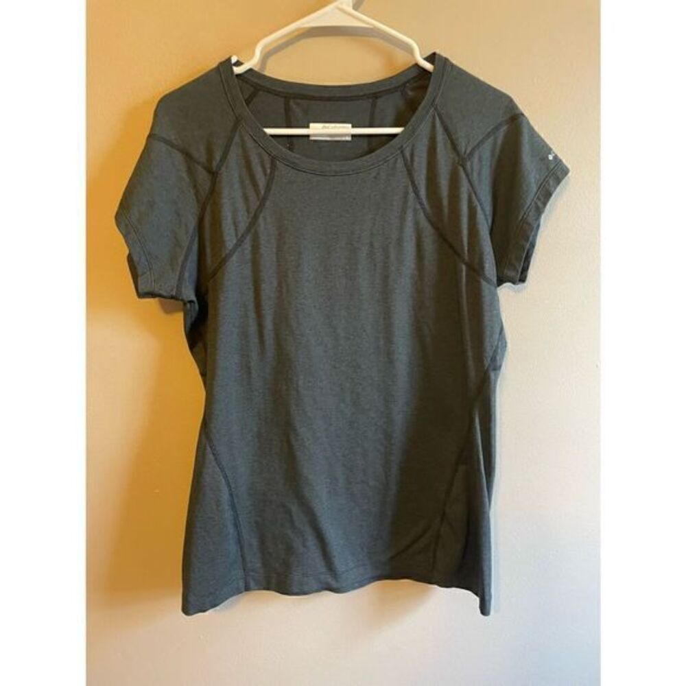 Columbia Gray T-Shirt (SZ L)